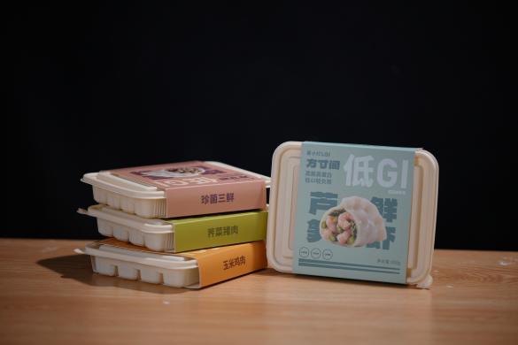 吴小灯低GI水饺包装堆叠陈列